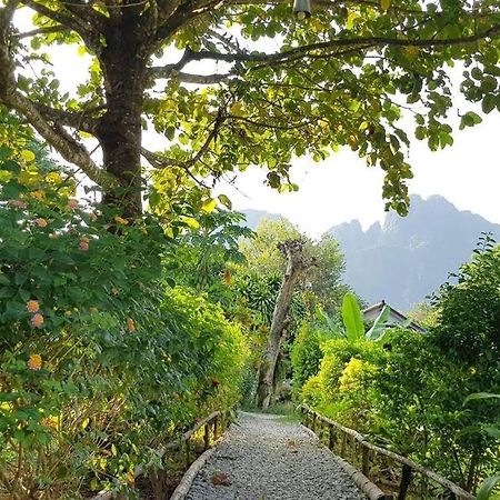 Pasanchai Bungalow Vang Vieng Dış mekan fotoğraf