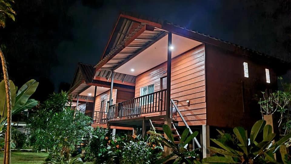 Pasanchai Bungalow Vang Vieng Dış mekan fotoğraf