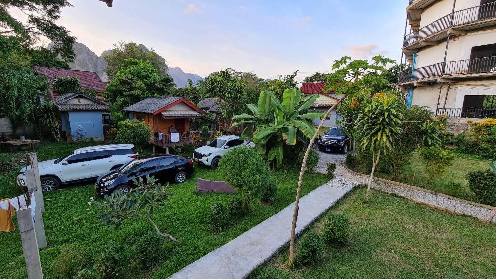 Pasanchai Bungalow Vang Vieng Dış mekan fotoğraf
