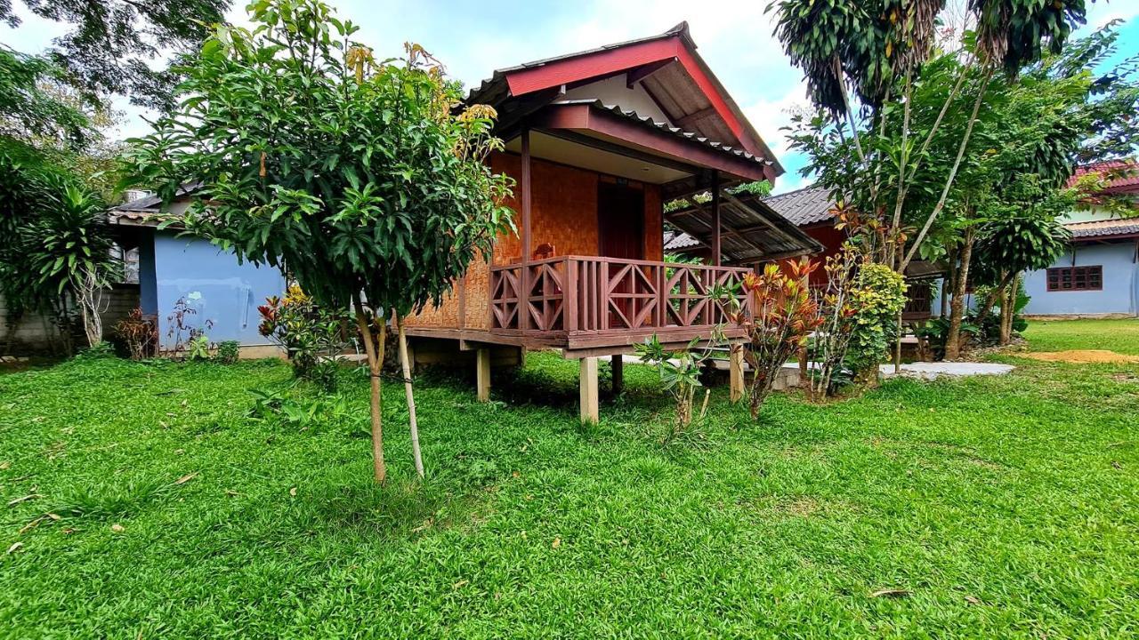 Pasanchai Bungalow Vang Vieng Dış mekan fotoğraf