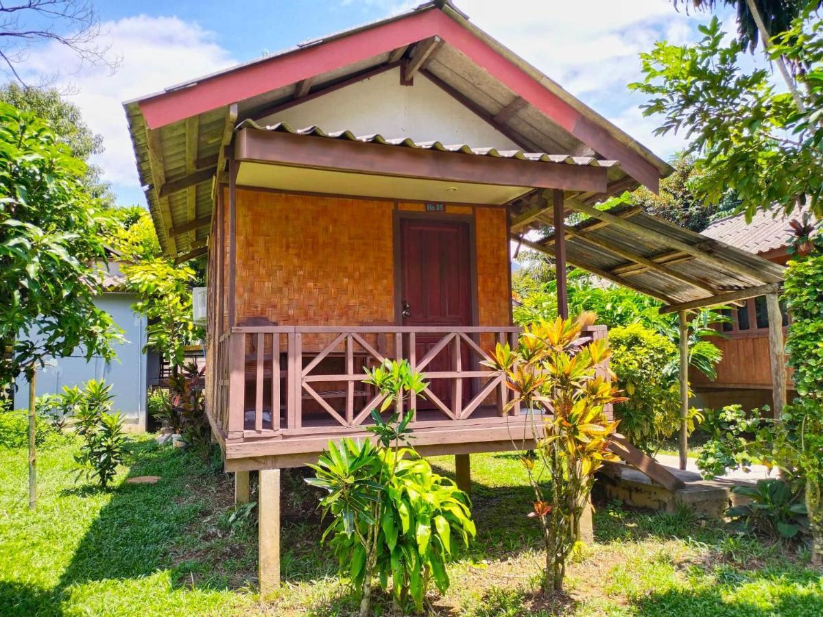 Pasanchai Bungalow Vang Vieng Dış mekan fotoğraf