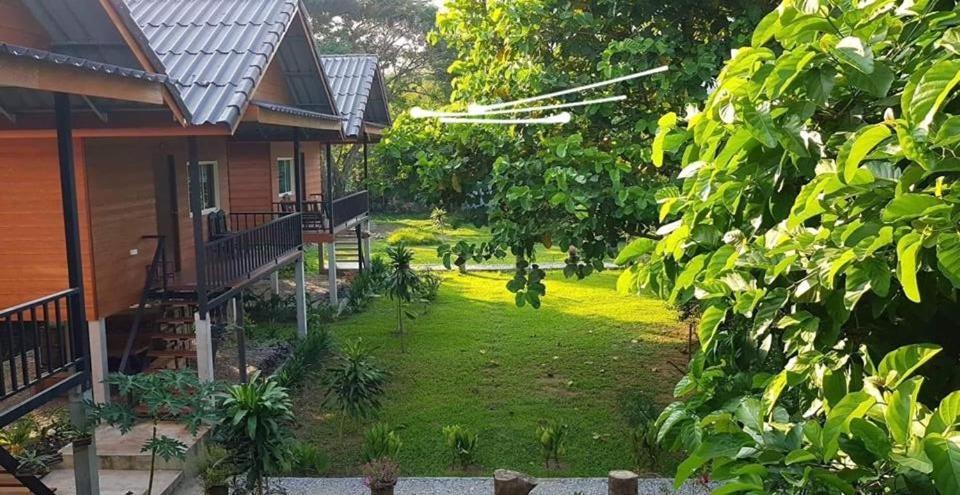 Pasanchai Bungalow Vang Vieng Dış mekan fotoğraf