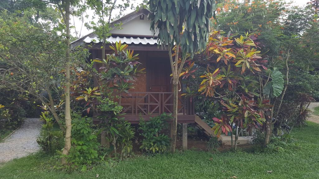 Pasanchai Bungalow Vang Vieng Dış mekan fotoğraf